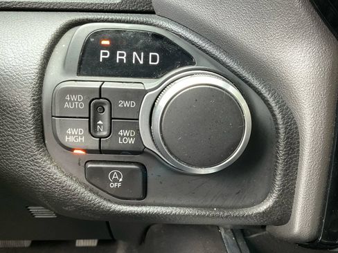 Used 2025 RAM 1500 Big Horn AWD/4WD image 34