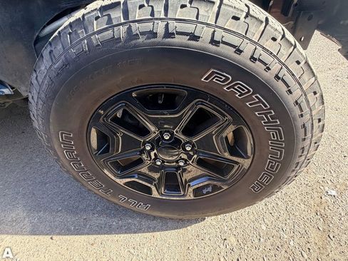 Used 2016 Jeep Wrangler Sport AWD/4WD image 6