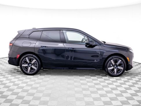 Certified 2026 BMW iX xDrive45 w/ Premium Package AWD/4WD image 6