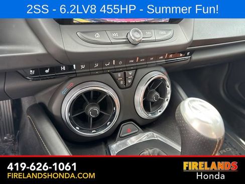 Used 2017 Chevrolet Camaro SS RWD image 25