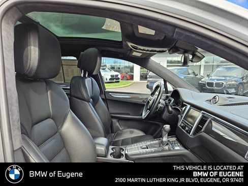 Used 2015 Porsche Macan Turbo AWD/4WD image 11