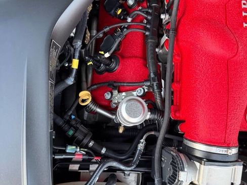 Used 2010 Ferrari California Base 2dr Convertible image 23