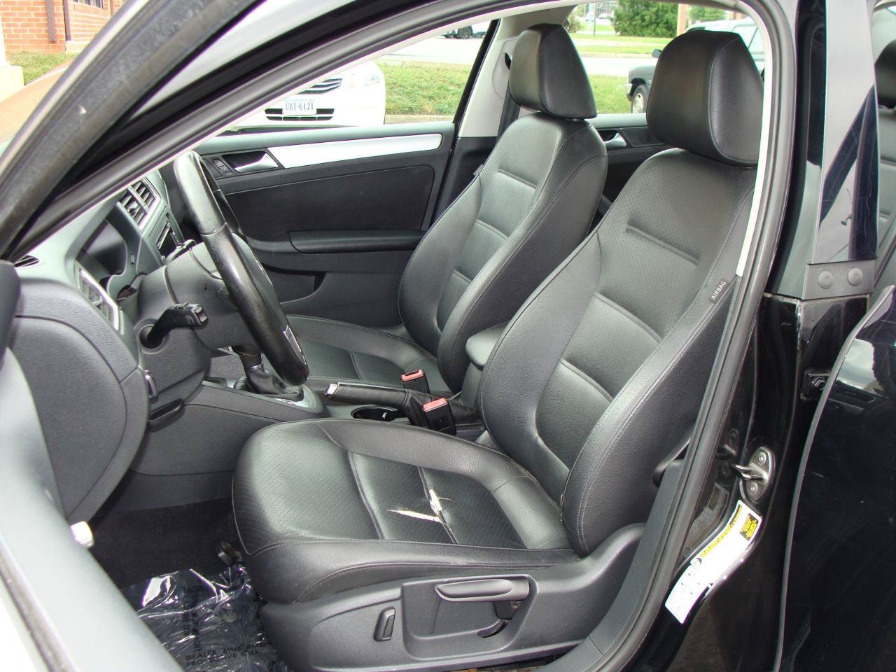 Used 2013 Volkswagen Jetta SE FWD image 7