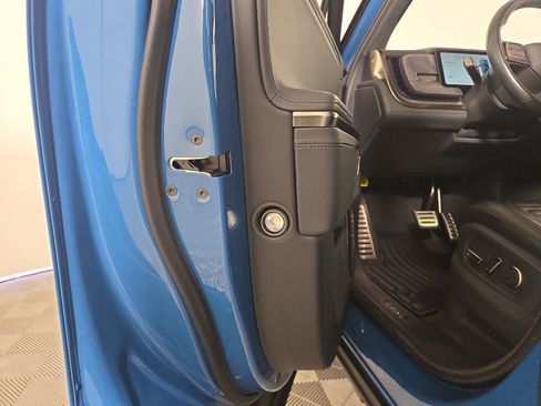 Used 2022 Rivian R1T Launch Edition AWD/4WD image 30