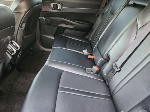 Used 2025 Kia Sorento S w/ Panoramic Sunroof Package image 29