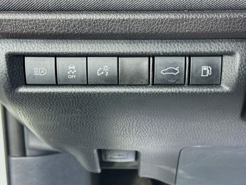 Certified 2025 Toyota Camry LE FWD image 10