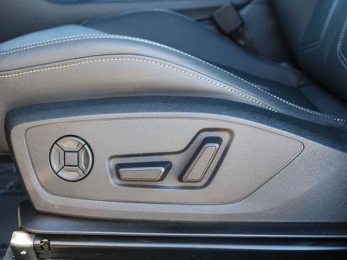 New 2025 Audi Q3 2.0T Premium image 31