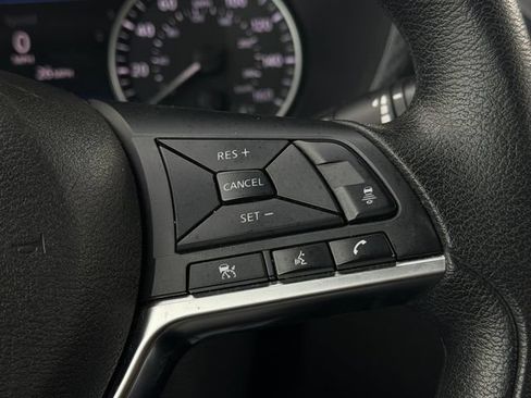 Used 2024 Nissan Sentra SV FWD image 18