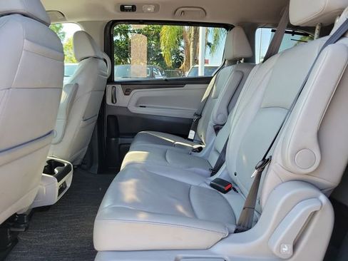 Used 2023 Honda Odyssey Touring image 12