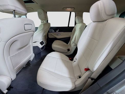 Used 2020 Mercedes-Benz GLS 450 4MATIC image 25