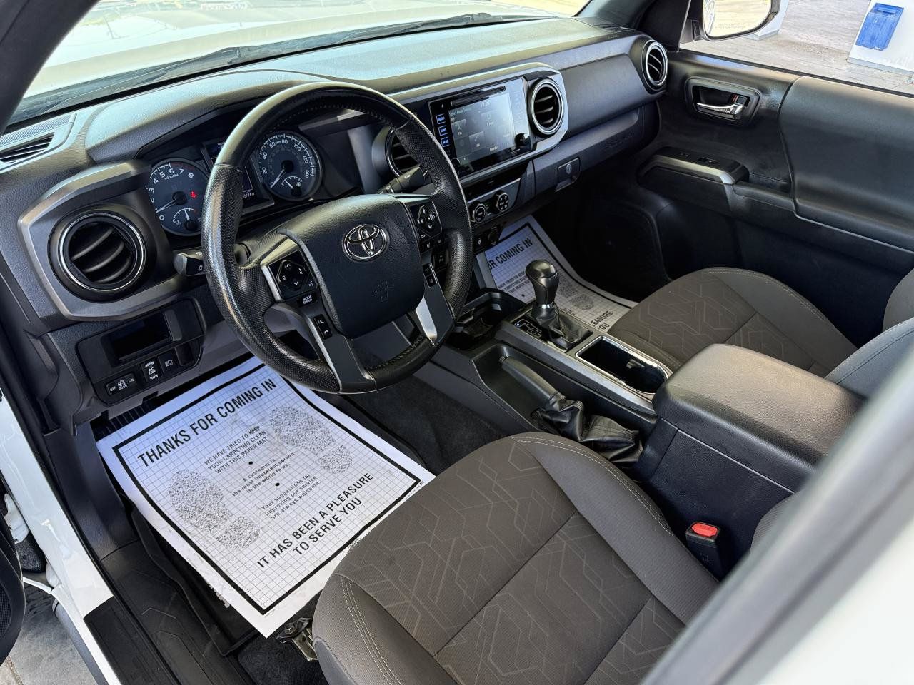 Used 2018 Toyota Tacoma TRD Off-Road w/ Technology Package AWD/4WD image 14