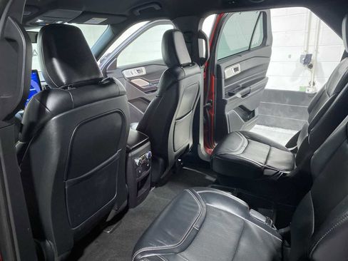 Used 2020 Ford Explorer ST w/ Premium Technology Package image 12
