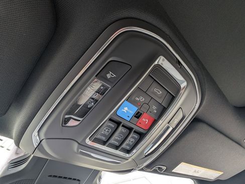 New 2026 Jeep Cherokee Overland AWD/4WD image 33