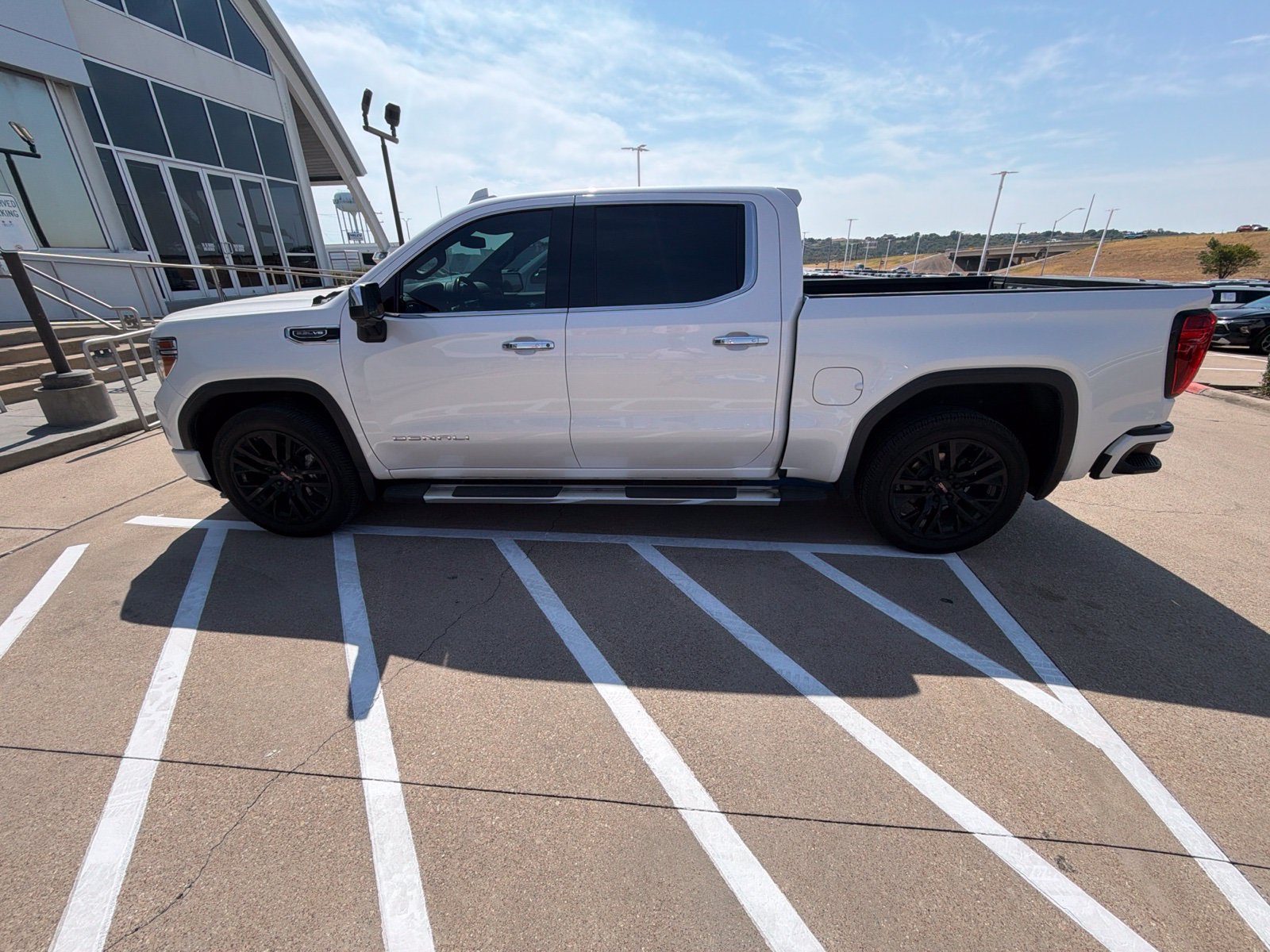 Used 2022 GMC Sierra 1500 Denali RWD image 15