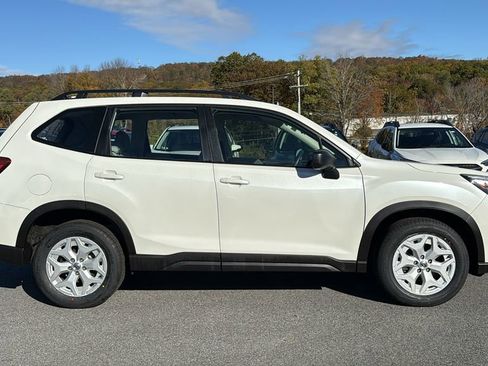 Certified 2022 Subaru Forester image 2