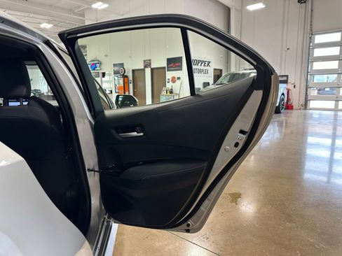 Used 2019 Toyota Corolla SE w/ SE Option Package image 33