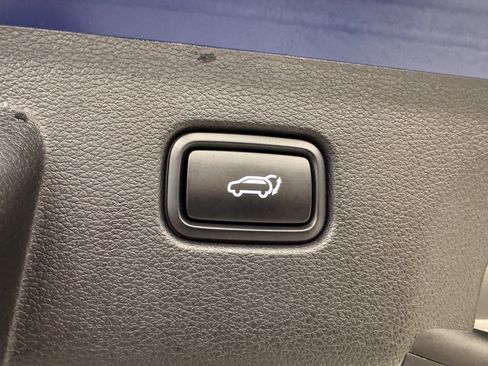 Certified 2025 Kia Sportage SX image 28