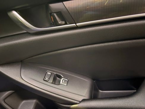 Used 2022 Honda Accord Sport image 32