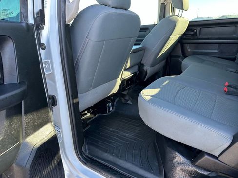 Used 2018 RAM 3500 Tradesman w/ Popular Equipment Group image 28