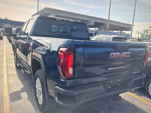 Used 2022 GMC Sierra 2500 Denali AWD/4WD image 3