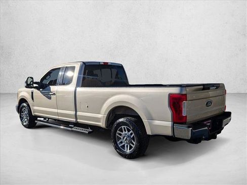 Used 2017 Ford F250 Lariat image 7