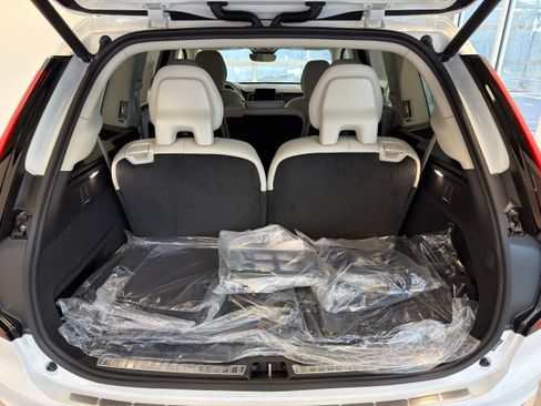 New 2026 Volvo XC90 T8 Ultra w/ Protection Package Premier image 32
