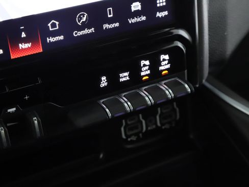 Used 2023 RAM 1500 Big Horn AWD/4WD image 14