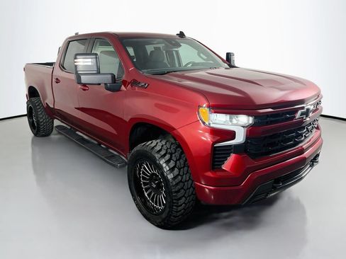 Used 2023 Chevrolet Silverado 1500 RST w/ Z71 Off-Road Package AWD/4WD image 4