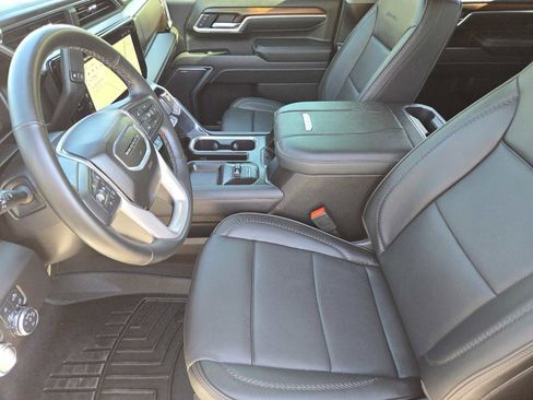 Certified 2025 GMC Sierra 3500 Denali w/ Denali Reserve Package image 14