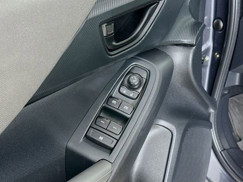 Used 2024 Subaru Crosstrek 2.0i Premium image 17