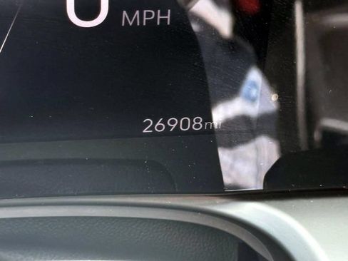 Certified 2024 Buick Encore GX Preferred FWD image 20