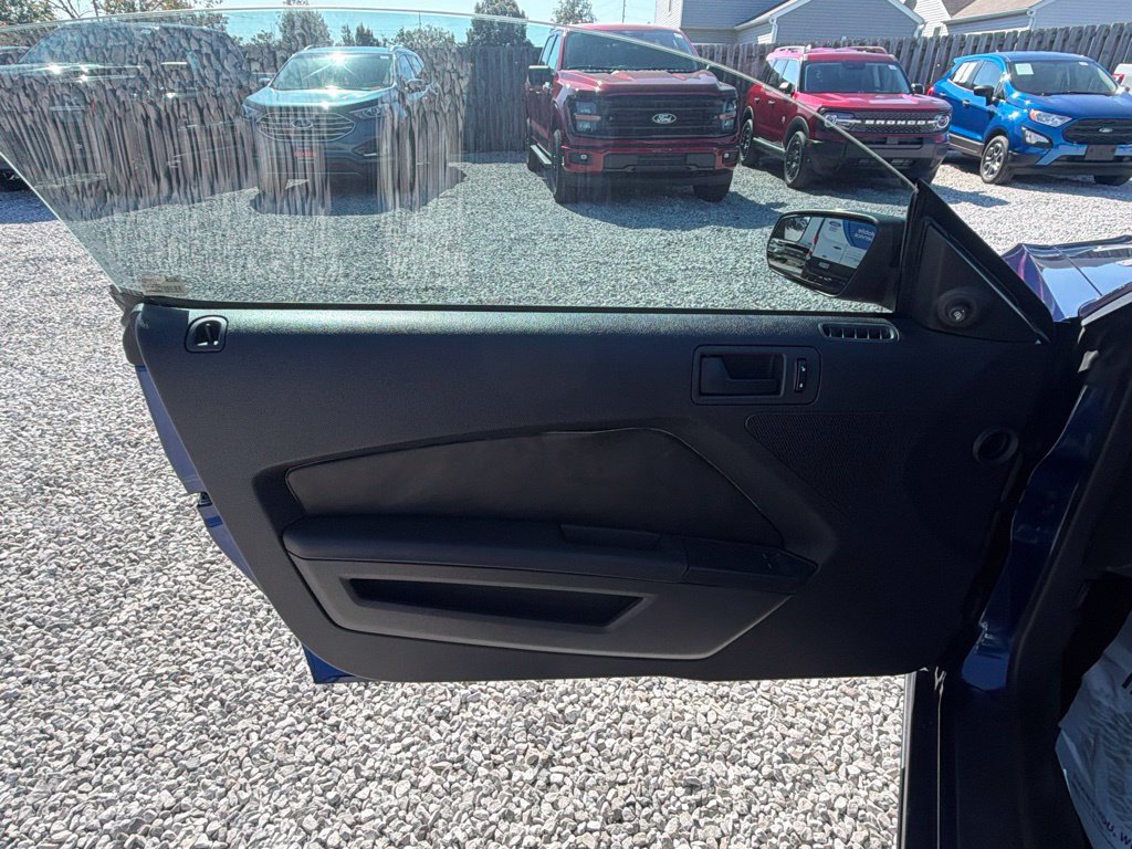 Used 2011 Ford Mustang GT RWD image 22
