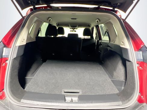 Used 2023 Nissan Rogue SV FWD image 33