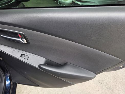 Used 2016 Scion iA FWD image 9