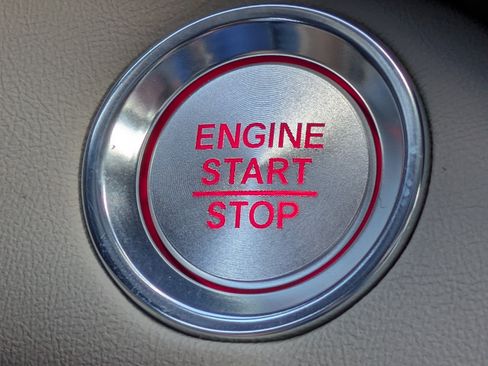 Used 2025 Acura RDX SH-AWD w/ Technology Package image 29