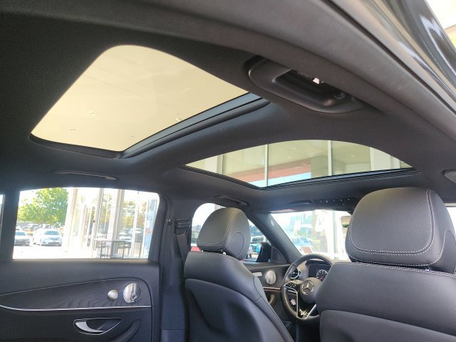 Used 2022 Mercedes-Benz E 350 4MATIC Sedan image 23