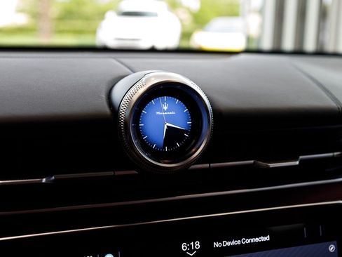 Certified 2023 Maserati Grecale Modena AWD/4WD image 33