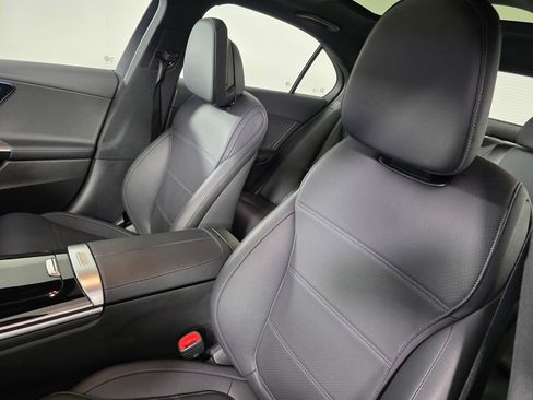 Certified 2025 Mercedes-Benz C 300 Sedan image 12