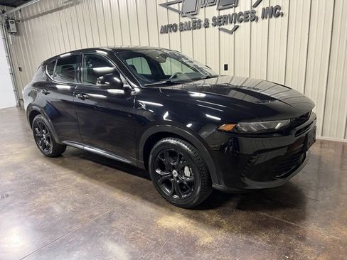 Used 2024 Dodge Hornet R/T w/ R/T Blacktop Package image 6