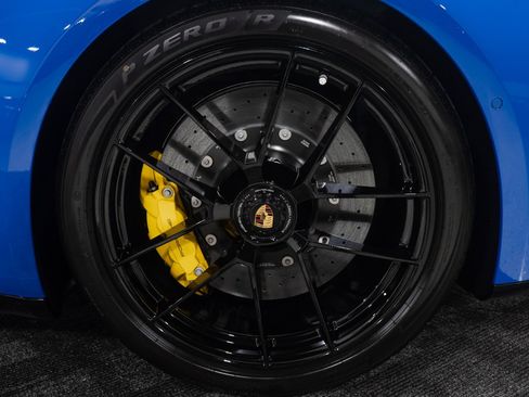 Used 2026 Porsche 911 Carrera GTS image 41