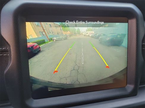 Used 2021 Jeep Wrangler Unlimited Sahara w/ Cold Weather Group image 10