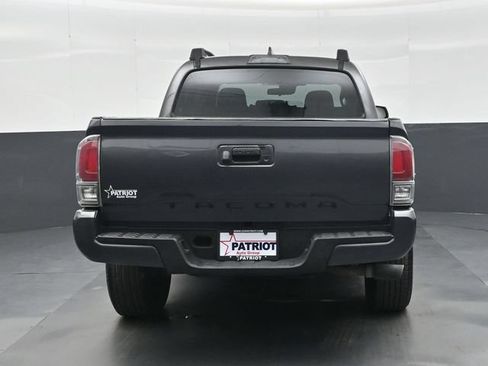 Used 2018 Toyota Tacoma SR w/ SR Convenience Package RWD image 22