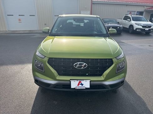 Used 2022 Hyundai Venue SE image 8