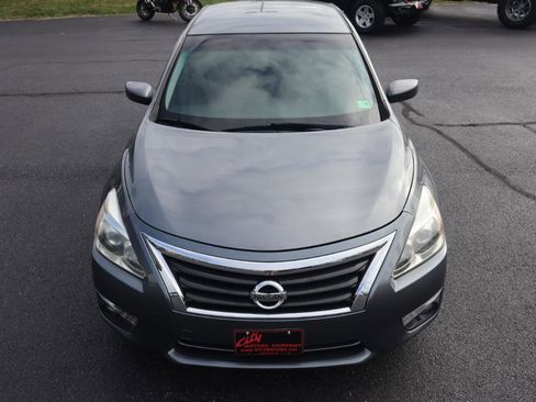 Used 2015 Nissan Altima 2.5 SV FWD image 4