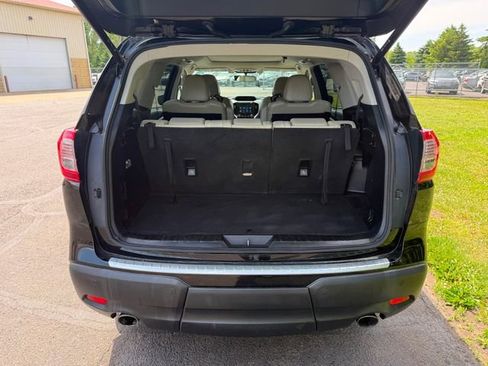 Used 2020 Subaru Ascent Limited w/ Technology Package AWD/4WD image 3