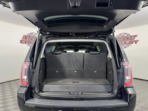 Used 2020 GMC Yukon SLT w/ Graphite Performance Edition image 29