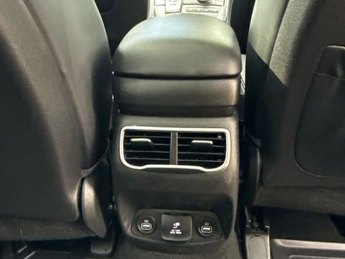 Used 2023 Hyundai Santa Fe Calligraphy image 19