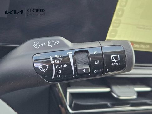 Certified 2024 Kia Niro Wind FWD image 27
