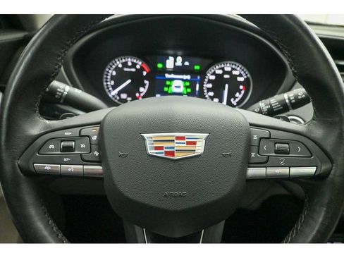 Used 2023 Cadillac XT4 Premium Luxury image 12