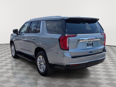 Used 2024 GMC Yukon SLT AWD/4WD image 3
